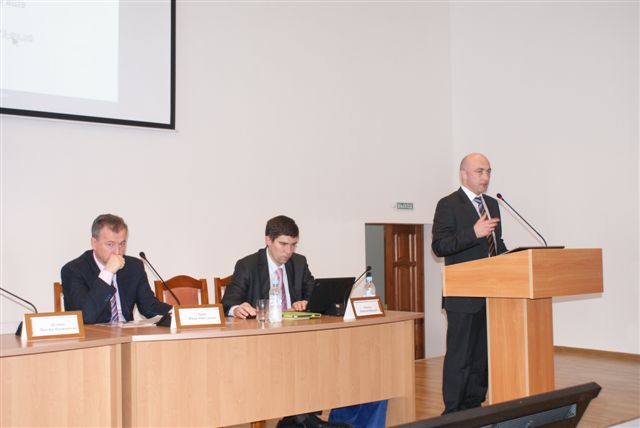 Выступление ведущего семинара М.В. Дулинова