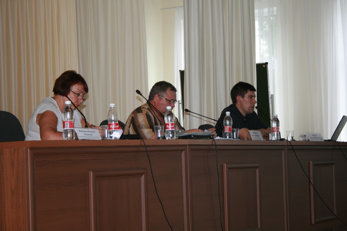 Выступление ведущего семинара В.Ю. Матвеева